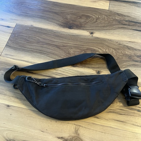 BEIS The Sport Pack Fanny Pack Black Belt Bag Crossbody Purse Hiking Patch - Picture 5 of 10